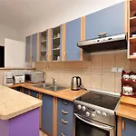 Ruzarija Apartman