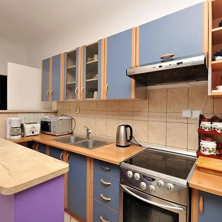 Ruzarija Apartment
